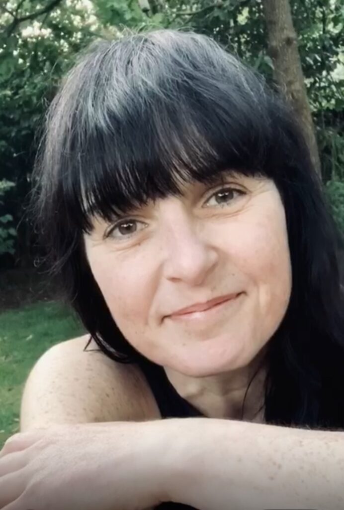 Maxine Craig - Yoga Teacher Maxine Craig - Yoga Teacher